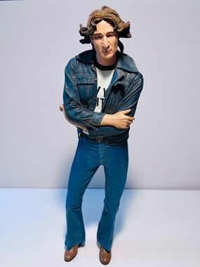 Neca 18’’ John Lennon « The NY years » Motion activated with sound! (no glasses)